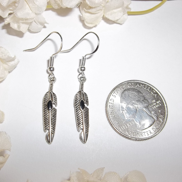 Unisex Earrings Feather Southwestern Boho NWT 4513 - Picture 2 of 6